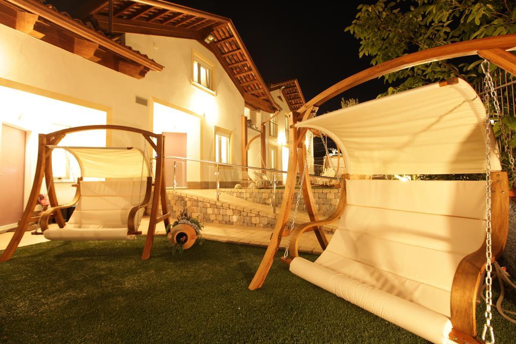 Wellness Suite Na' Canuna' Roddi ภายนอก รูปภาพ