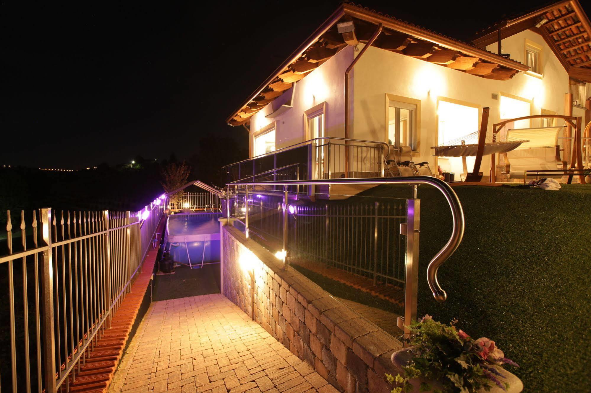 Wellness Suite Na' Canuna' Roddi ภายนอก รูปภาพ