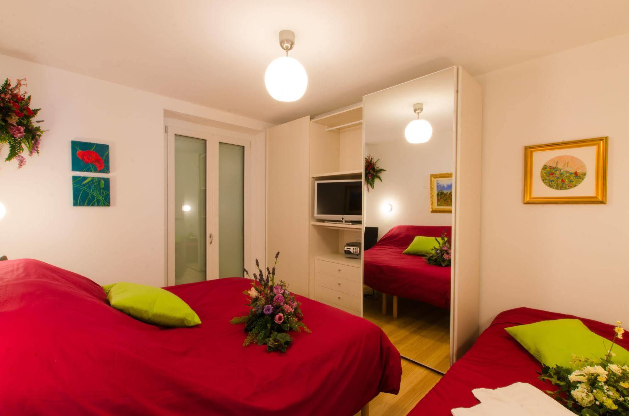 Wellness Suite Na' Canuna' Roddi ภายนอก รูปภาพ